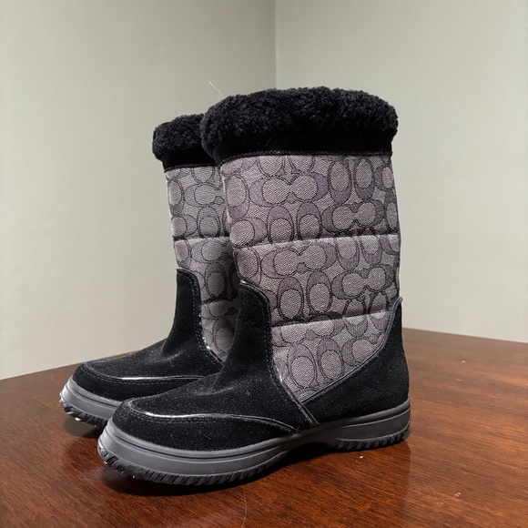 Coach Snow Boots - Size 5 - Picture 1 of 2
